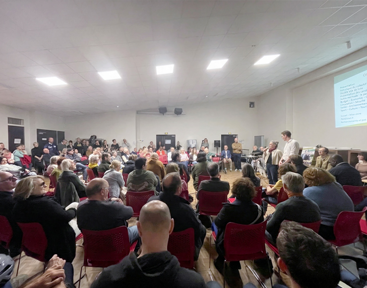les candidats de la liste "Soissons avec vous" ont présenté leur programme le 7 mars 2026